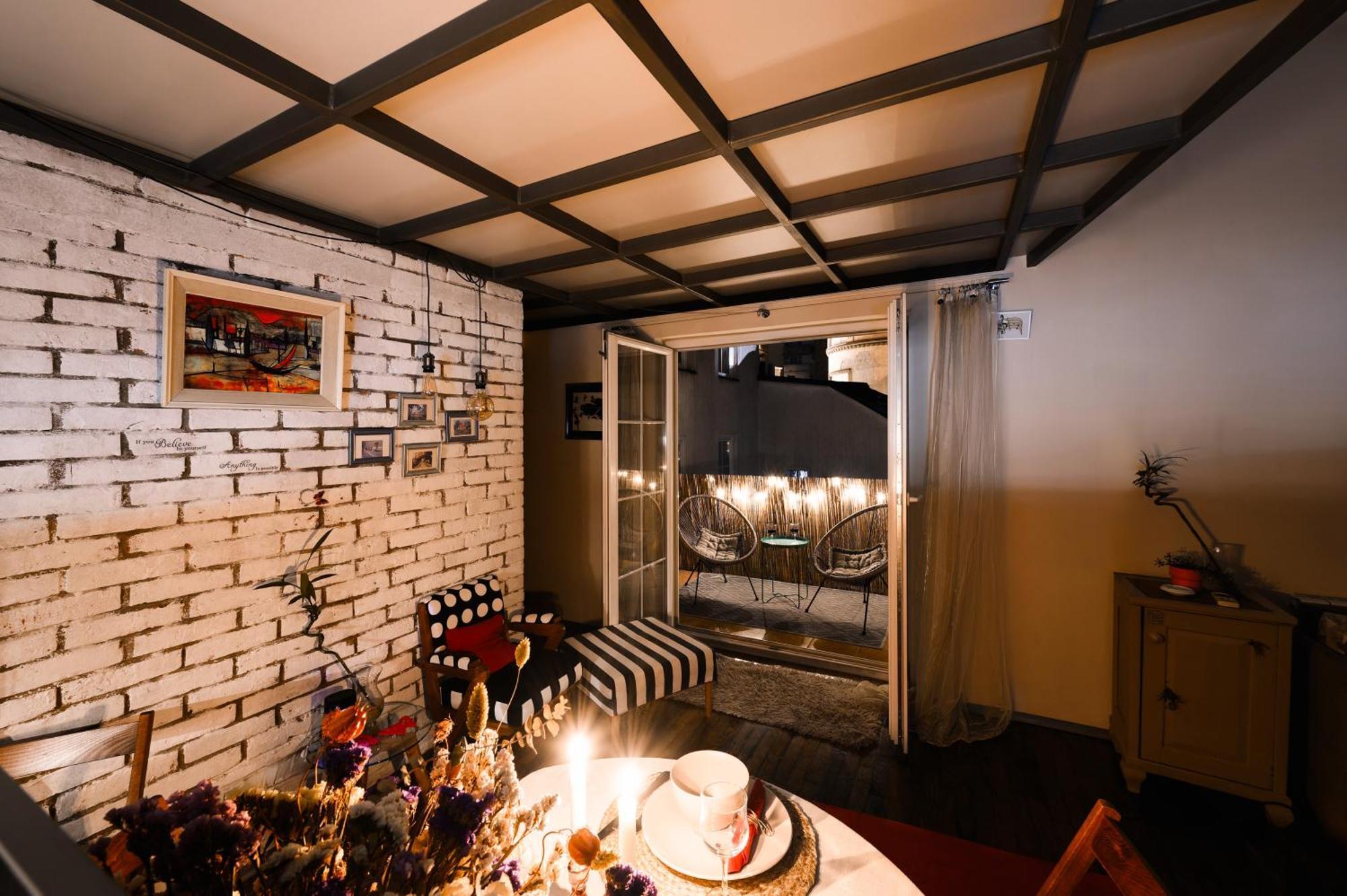 Appartamento Family Penthouse Old Town Heart Renovated Belgrado Esterno foto